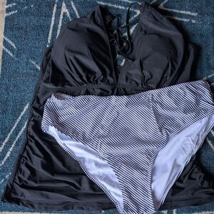 Younique Black and White Striped Bikini Set